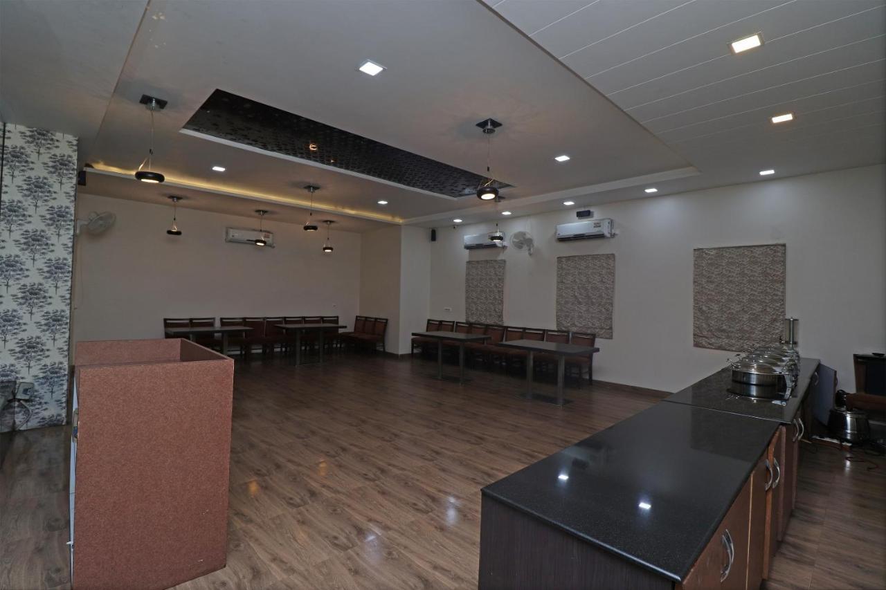 Oyo 29382 Golden Laurel Inn Deoria Luaran gambar